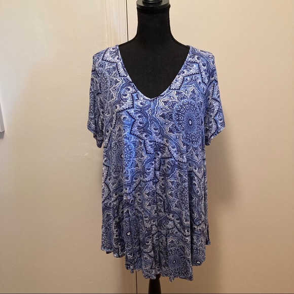 Green Envelope Los Angeles Blue Floral Plus Size 1X - Picture 1 of 7